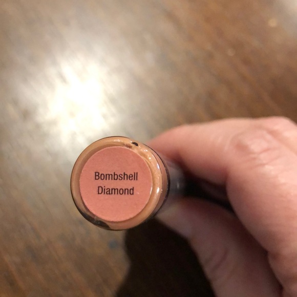 Lipsense - Picture 2 of 3